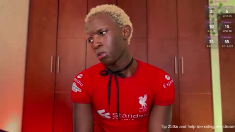   Valentin  independent Cam Boy     online show from 01-10-25, 10:36