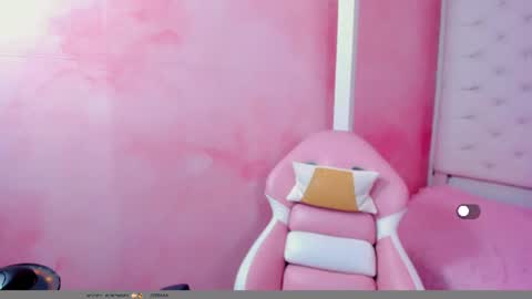 Snapshot of valentina__ortiz chatting on 07-20-26, 01:31 VALENTINA online show from 07-20-26, 01:31