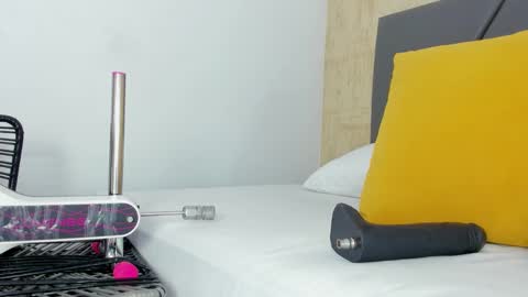 Velentina  online show from 11-08-25, 01:55