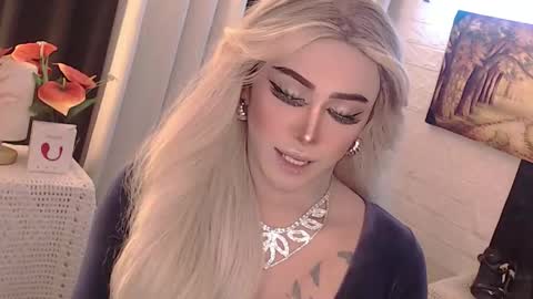 Amanda online show from 09-19-25, 02:57