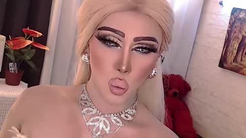 Amanda online show from 10-30-25, 11:27