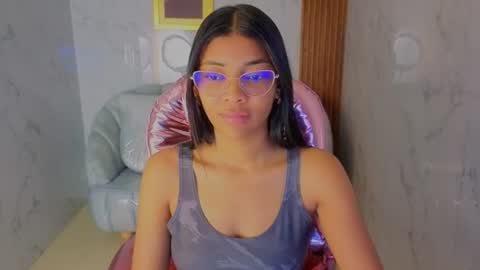 Snapshot of valentina_gomez_s chatting on 06-13-26, 12:25 Valentina online show from 06-13-26, 12:25