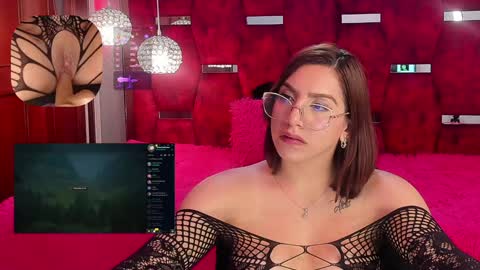 Snapshot of valentina_greco chatting on 01-15-25, 03:29 Valentina online show from 01-15-25, 03:29