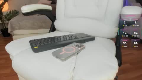 VALENTINA  online show from 10-22-25, 10:53