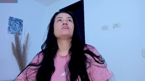 valentina_owens online show from 04-21-26, 02:45