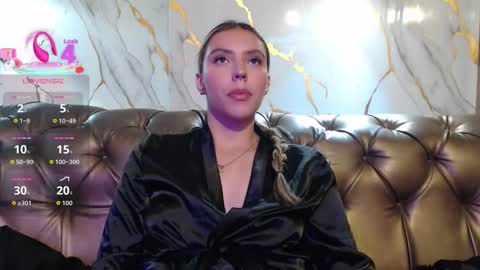 Snapshot of valentina_red18 chatting on 09-18-25, 04:53 Valentina online show from 09-18-25, 04:53