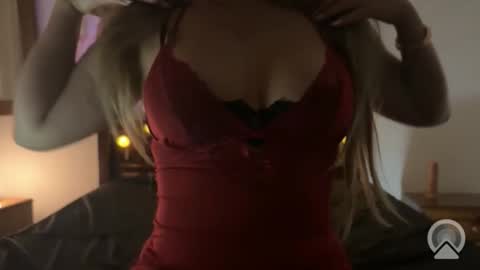 valentina_x3 online show from 04-12-26, 10:42