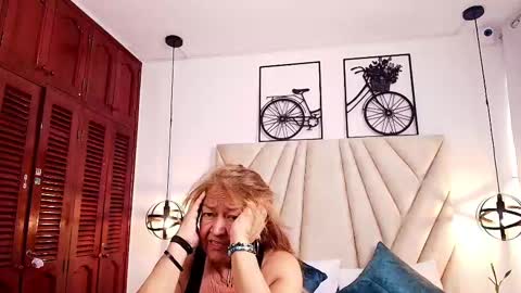 Ana online show from 01-22-25, 02:35