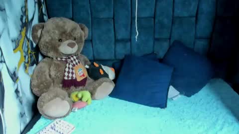 valentinaklean1 online show from 07-09-26, 04:38
