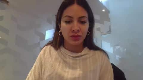 Snapshot of valentinaseleni24 chatting on 05-18-26, 02:01 valentinaseleni24 online show from 05-18-26, 02:01