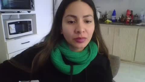 valentinaseleni24 online show from 06-21-26, 07:49