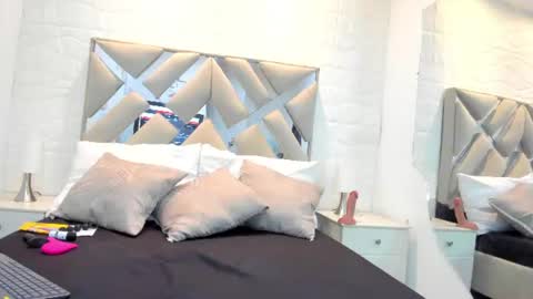 VALENTINA online show from 06-13-26, 11:52