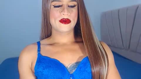 Snapshot of valentinaxxxdoll chatting on 12-05-25, 06:26 VALENTINA online show from 12-05-25, 06:26