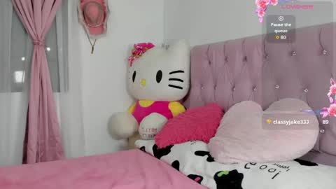 Snapshot of valentine_sweety chatting on 05-15-26, 10:50 Valentine online show from 05-15-26, 10:50