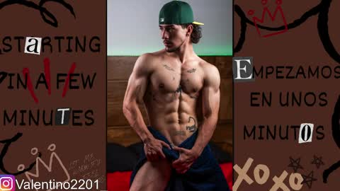 Snapshot of valentino_2201 chatting on 05-25-26, 01:11 Valentino - 15 OFF valentino2201 online show from 05-25-26, 01:11
