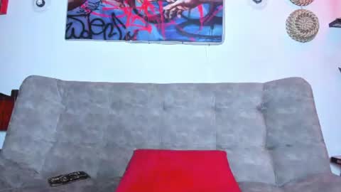 Snapshot of valentino_bel chatting on 06-12-26, 02:49 Nick online show from 06-12-26, 02:49
