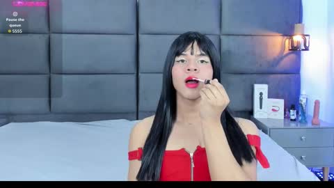 valentino moon online show from 11-21-25, 02:32