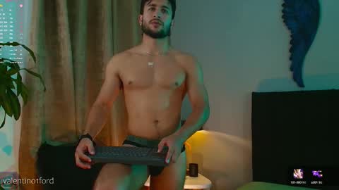 Valentino online show from 10-02-25, 12:17