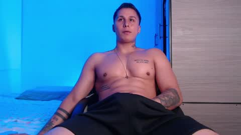 Snapshot of valentinosex_1 chatting on 05-30-26, 10:51 VALENTINO online show from 05-30-26, 10:51