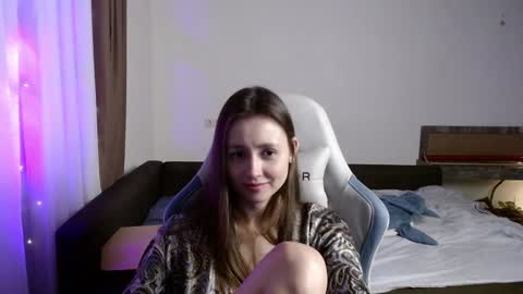 Snapshot of valents_cherry chatting on 01-12-25, 07:10 Valentina online show from 01-12-25, 07:10