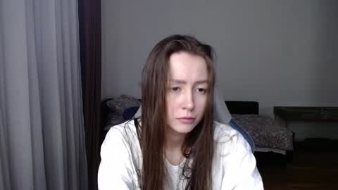Snapshot of valents_cherry chatting on 02-23-25, 04:57 Valentina online show from 02-23-25, 04:57
