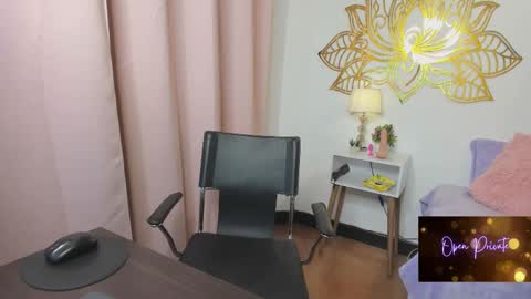 Valery And Daniel online show from 11-06-25, 01:39