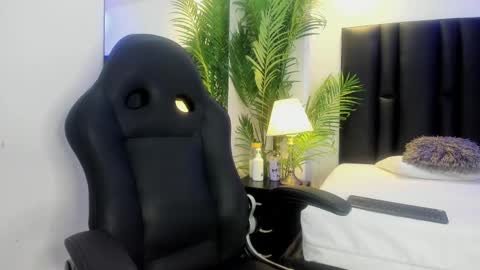 valeri_tafur online show from 10-31-25, 11:00