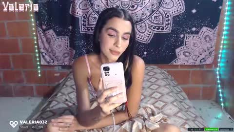 valeria online show from 09-18-25, 02:35