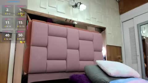 valeria__henao1 online show from 11-20-25, 07:24