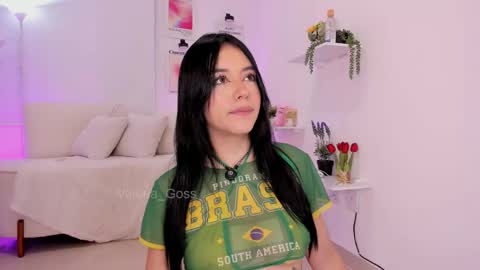 Snapshot of valeria_goss chatting on 04-17-26, 11:52 Valeria Londoo online show from 04-17-26, 11:52