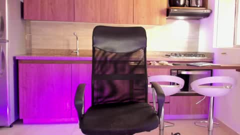 Snapshot of valeria_lewiis chatting on 02-23-25, 02:57 Valeria lewiis joness online show from 02-23-25, 02:57