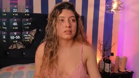 Snapshot of valeria_rouse28 chatting on 10-15-25, 05:57 valeria_rouse28 online show from 10-15-25, 05:57
