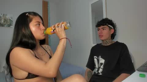 Snapshot of valeriaandarron20 chatting on 09-24-25, 01:14 valeria and aaron online show from 09-24-25, 01:14