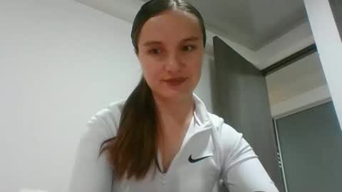 valeriafrannco online show from 04-09-26, 12:10