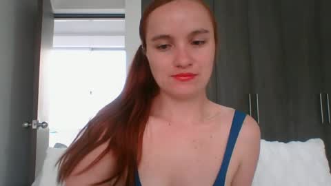Snapshot of valeriafrannco chatting on 06-15-26, 08:44 valeriafrannco online show from 06-15-26, 08:44