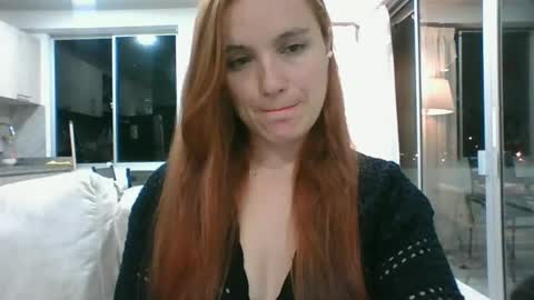 Snapshot of valeriafrannco chatting on 06-17-26, 04:04 valeriafrannco online show from 06-17-26, 04:04