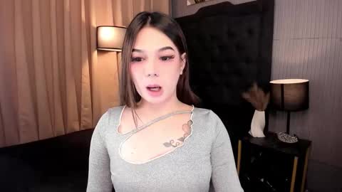 Valeria online show from 10-16-25, 11:44