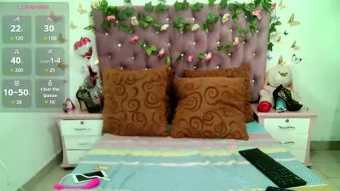 Snapshot of valeriatsx chatting on 01-19-25, 04:12 La valerie26 online show from 01-19-25, 04:12