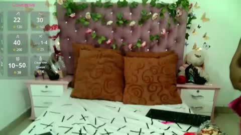 Snapshot of valeriatsx chatting on 01-26-25, 03:48 La valerie26 online show from 01-26-25, 03:48
