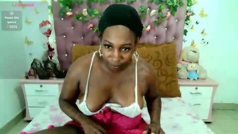 Snapshot of valeriatsx chatting on 02-11-25, 02:03 La valerie26 online show from 02-11-25, 02:03