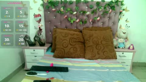 Snapshot of valeriatsx chatting on 03-07-25, 05:40 La valerie26 online show from 03-07-25, 05:40