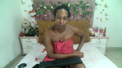 Snapshot of valeriatsx chatting on 10-01-25, 02:06 La valerie26 online show from 10-01-25, 02:06