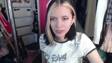 Snapshot of valeriaxkiss chatting on 02-23-25, 09:11 ValeriaXKiss online show from 02-23-25, 09:11