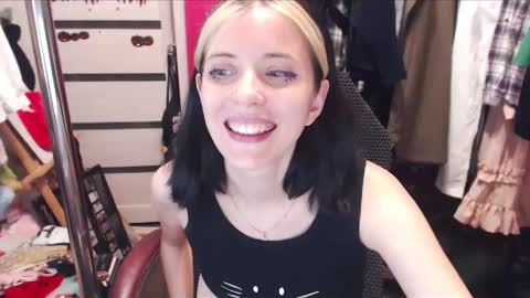 Snapshot of valeriaxkiss chatting on 03-10-25, 09:29 ValeriaXKiss online show from 03-10-25, 09:29