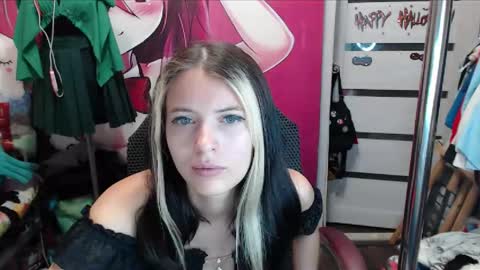 Snapshot of valeriaxkiss chatting on 10-11-25, 06:39 ValeriaXKiss online show from 10-11-25, 06:39
