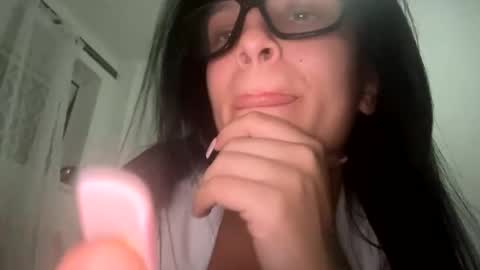 valerie_219 online show from 04-16-26, 11:07