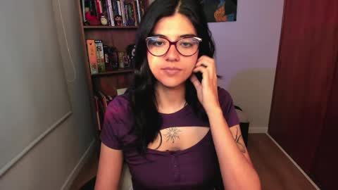 Snapshot of valerie__sky chatting on 06-10-26, 02:01 Val online show from 06-10-26, 02:01