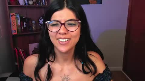 Snapshot of valerie__sky chatting on 07-02-26, 11:44 Val online show from 07-02-26, 11:44