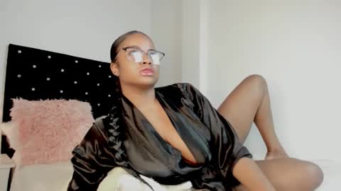 Valerie Blake online show from 04-23-26, 06:43