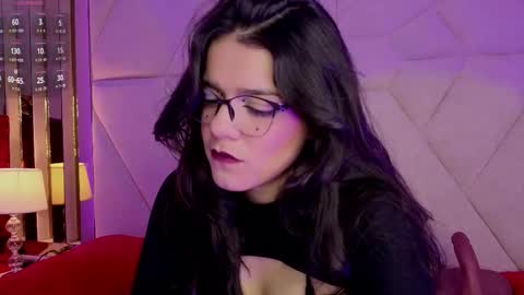 Snapshot of valeriekay_ chatting on 12-20-25, 01:29 Valeria online show from 12-20-25, 01:29